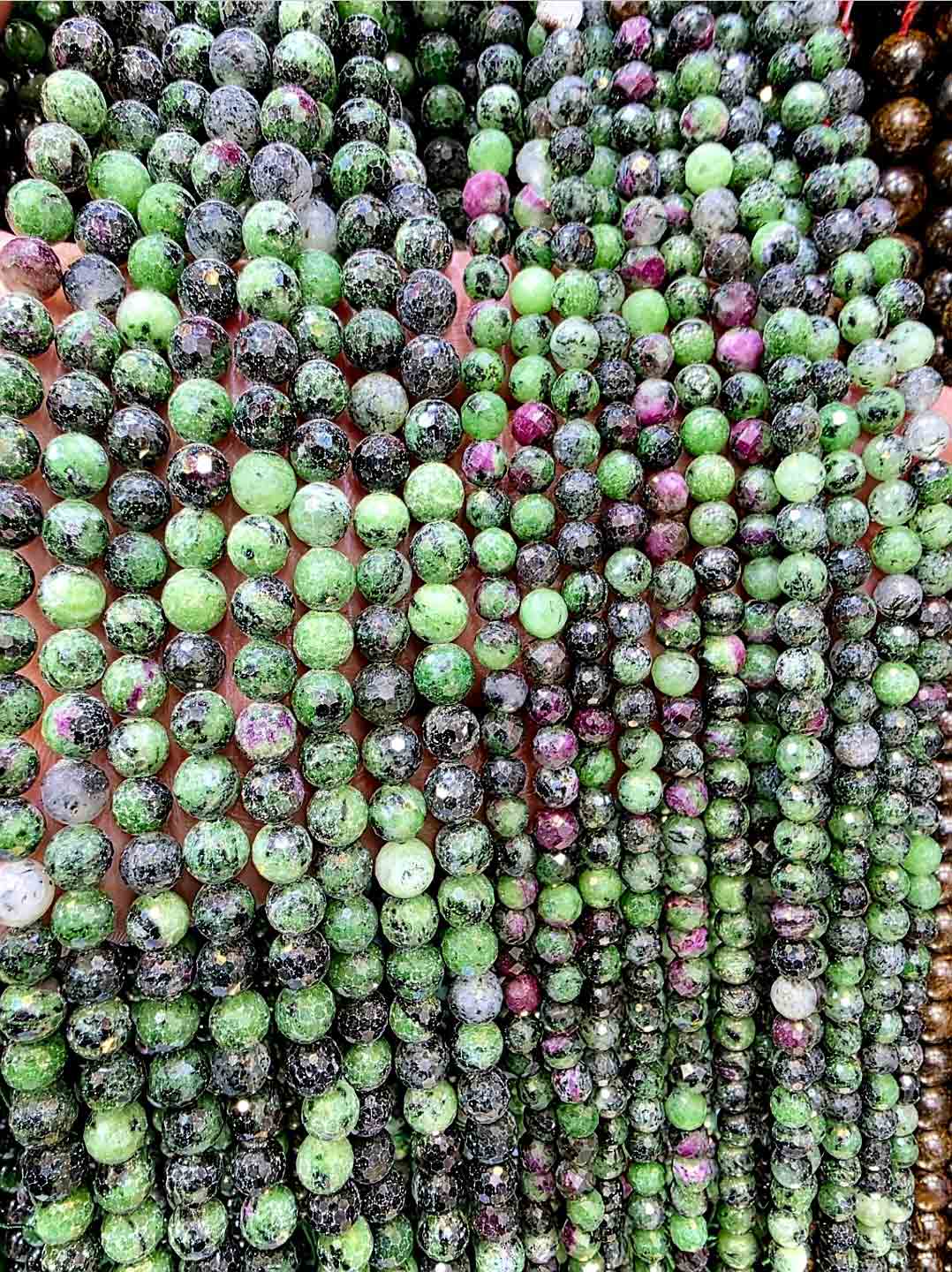 Screenshot_۲۰۲۶۰۲۲۴_۱۵۲۸۰۱_Instagram ریسه سنگ زئوسیت تراش دار - Image 1