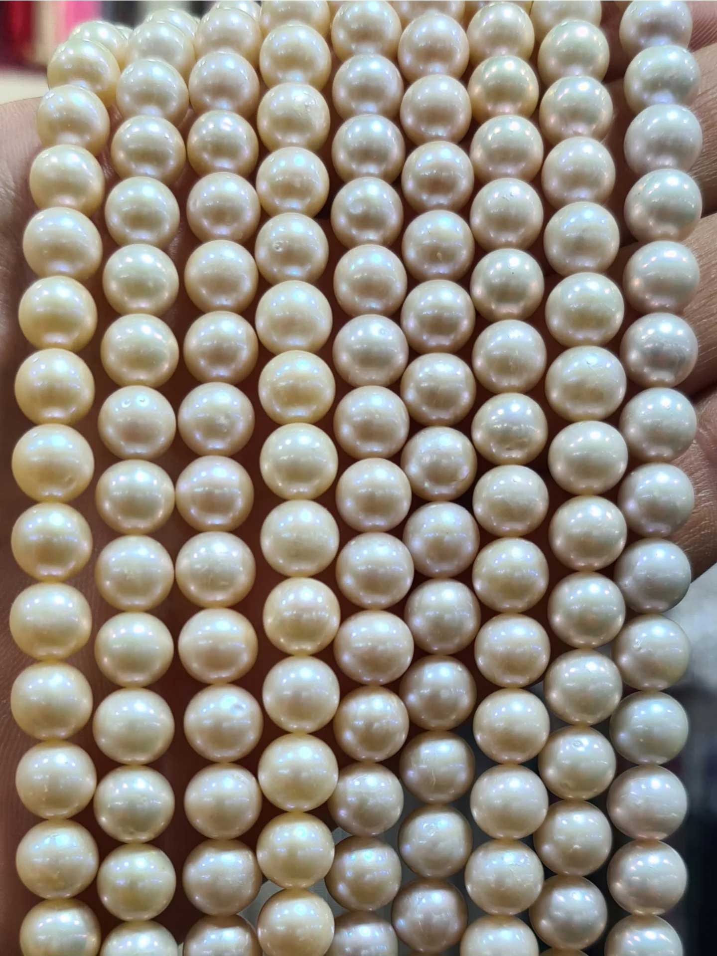 Screenshot_۲۰۲۵۰۹۱۶_۲۲۳۵۵۱_Instagram ریسه مروارید پرورشی گرد گلبهی سایز 8 - Image 1