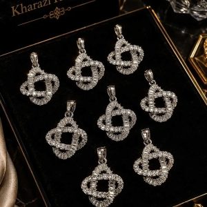 آویز استیل نگین دار طرح کهکشان