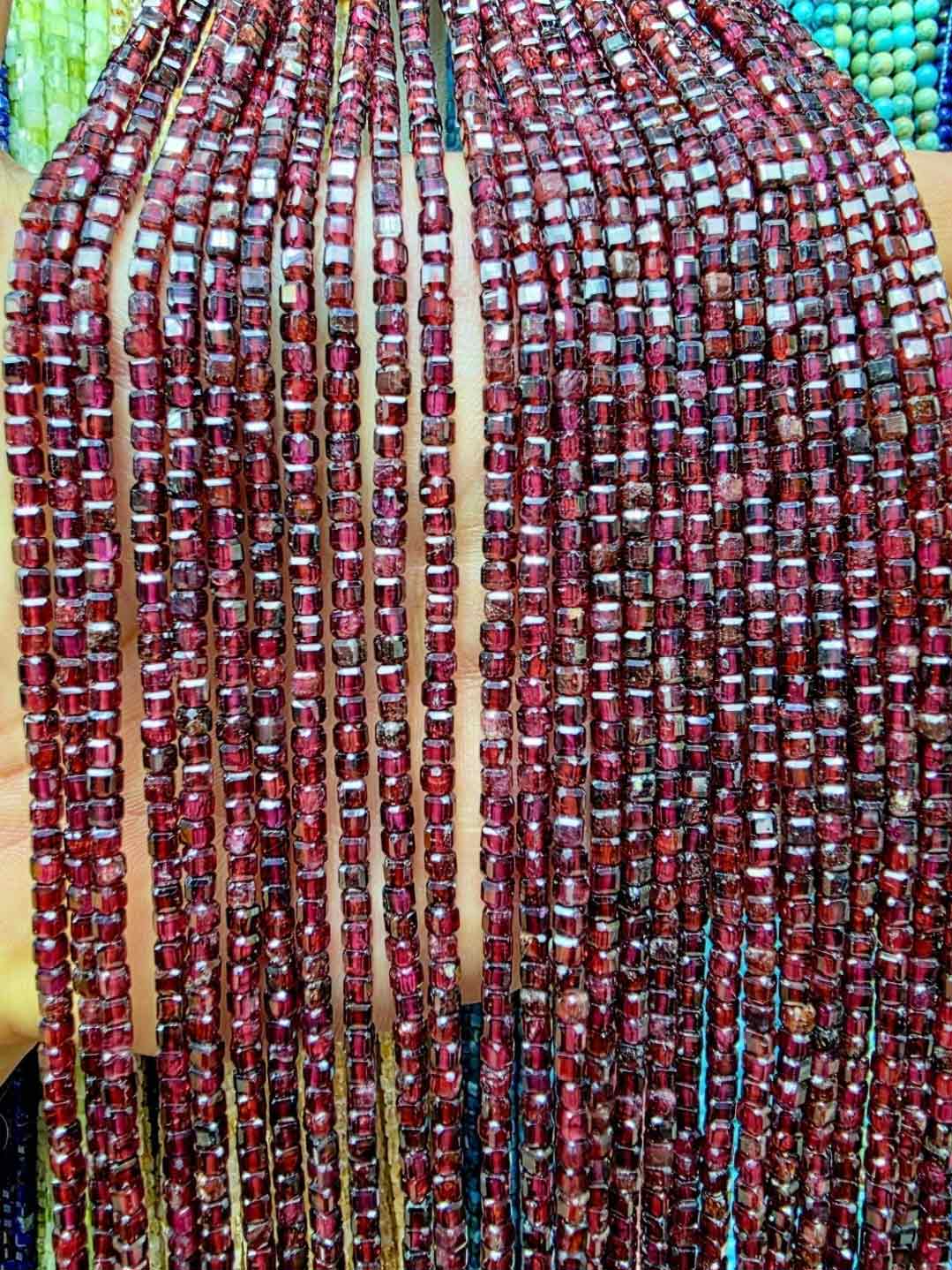 Screenshot_۲۰۲۵۱۲۰۹_۰۰۱۶۴۲_Instagram ریسه سنگ گارنت مکعب 3 میل - Image 1